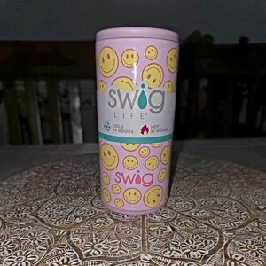 Swig NWT 12oz stainless steel skinny can koozie smiley face